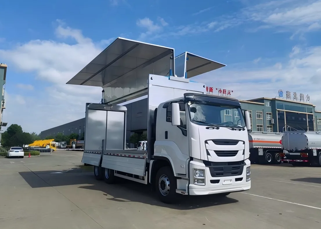 Xe vận tải hậu cần Xe vận tải hậu cần
